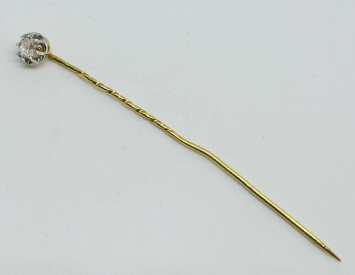 Yellow gold tie pin set with a small diamond TA set with claws. Weight 1g
