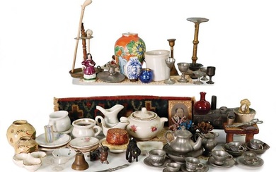 dollhouse decoration pieces, porcelain, tin, service parts, glass, vases, small items German