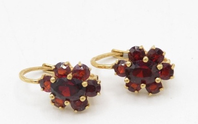18ct gold antique garnet cluster lever back earrings (3g)