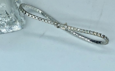 Tennis bracelet in 18 kt white gold with 2.07 ct diamonds - 17 cm