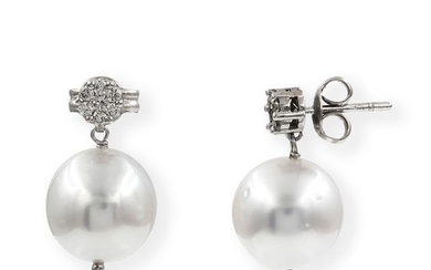 18 kt. Gold, Saltwater pearls, South sea pearl, White gold - Earrings - 0.60 ct Diamond