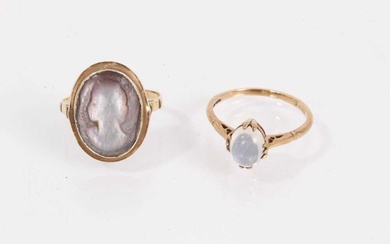 9ct gold moonstone cabochon ring and yellow metal carved mother of pearl cameo ring (2)