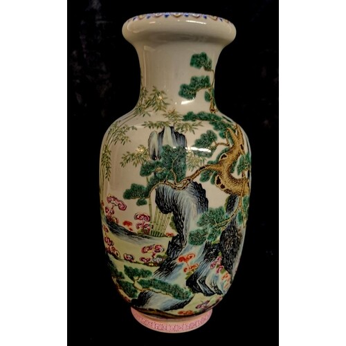A CHINESE FAMILLE VERTE PORCELAIN VASE Hand painted with an ...