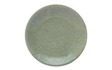 A CHINESE LONGQUAN CELADON-GLAZED 'PEONY' DISH 明十五世紀 龍泉窯青釉牡丹紋盤