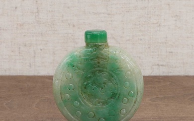 A Chinese jadeite snuff bottle