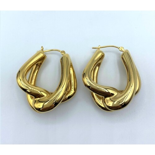 A Pair of 14ct Yellow Gold Earrings, Modern Design 4.3g