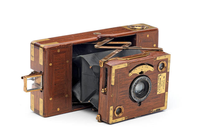 A Stereoscopic Co. parvex deluxe Tropical 120-roll film camera
