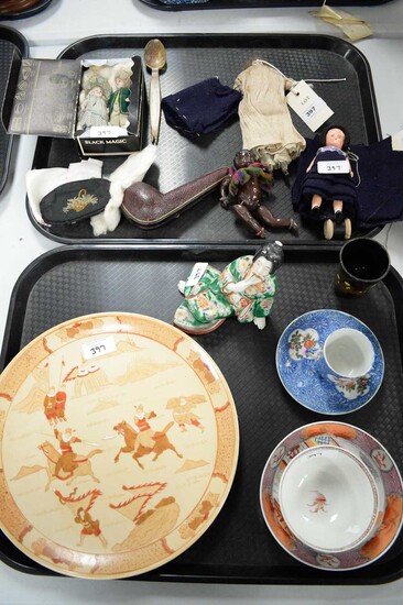 A selection of Asian ceramics and collectables.