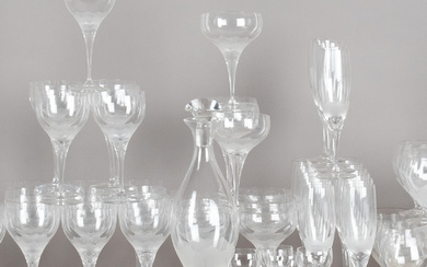 BJØRN WIINBLAD. Rosenthal Studio Line 'Lotus' glass set, 133 pieces.