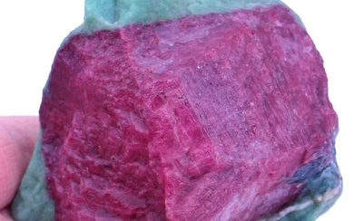 Big Amazing Ruby Crystal Untreated 2461ct - 69.49×73.78×71.17 mm - 492.2 g