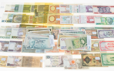 Box banknotes world among which Argentina, Brasil, Finland, Gambia, Austria,...