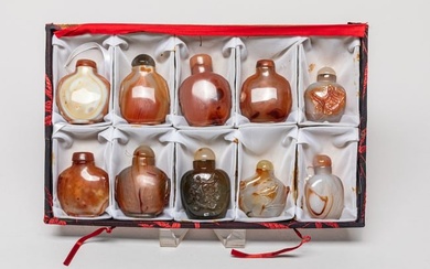 Box of Chinese Cameo Agate Snuff Bottles