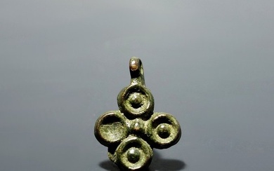 Byzantine Byzantine Bronze Cross Pendant Cross - 24 mm (No Reserve Price)
