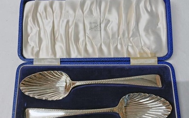 CASED PAIR VICTORIAN SILVER TABLE SPOONS WITH SHELL BOWLS, L...