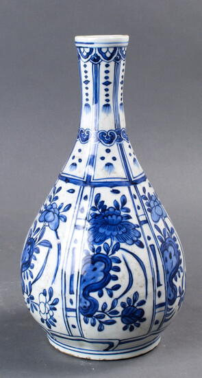 Chinese Pear-shaped Blue and White Vase