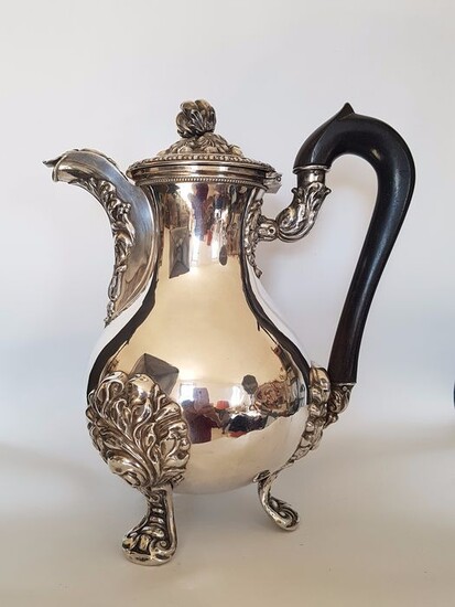 Coffee pot - .950 silver - Veyrat 1832-1840 - France - First half 19th century