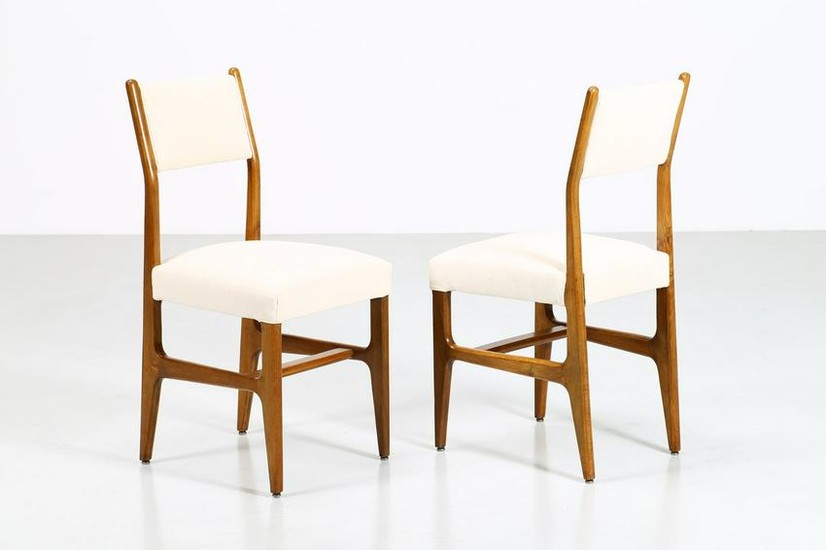 GIO' PONTI Attributed Pair of chairs.