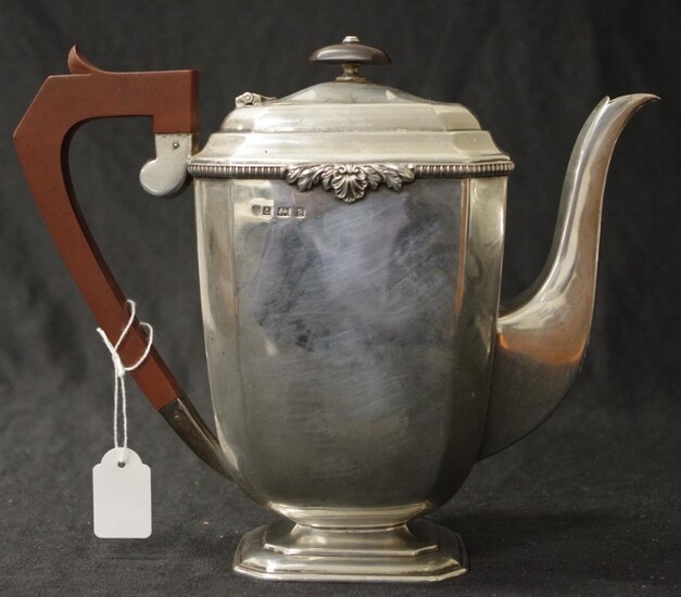 George VI sterling silver coffee pot Birmingham 1951, makers...