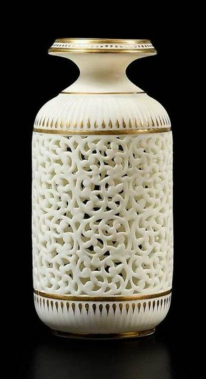 Grainger & Co Worcester Porcelain Vase
