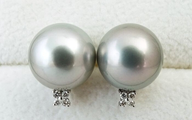 HS Jewellery - Tahitian Pearls, Metallic Silver Subtle Aqua Green Blue, Round, 11.63, 11.74mm - 18 kt. White gold - Earrings - Diamonds