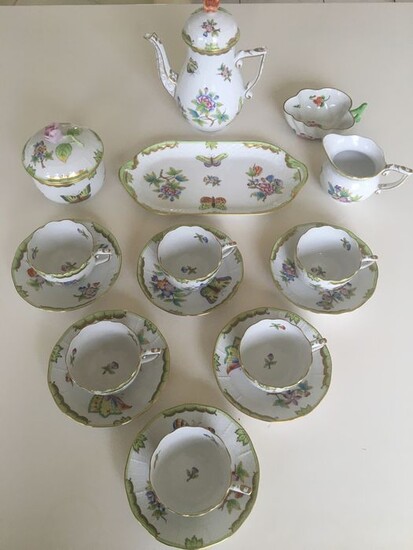 Herend - A beautiful Herend Queen Victoria mocha service for 6 people (16) - Porcelain - Queen Victoria