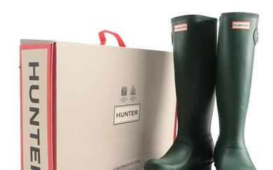 Hunter Original Tall Rain Boots in Matte Hunter Green with Box, Size 7