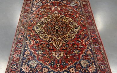 IRAN Baktiar : Grand tapis en laine : 310 x 208 cm