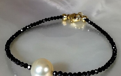 #LOW RESERVE PRICE # - 925 Freshwater pearl, Silver, Semi-precious stones black spinels faceted - Bracelet - Spinels