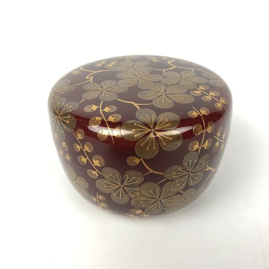 Lacquer ware/Urushi ware - Lacquer, Wood - Tamama Miki(三木玉真) - Natsume 棗 (tea container) with Maki-e plum pattern - Japan - Early 20th century