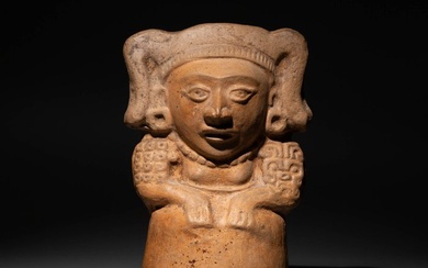 Mayan Terracotta Figure. 250 - 700 AD. 22 cm height. Spanish Import License.