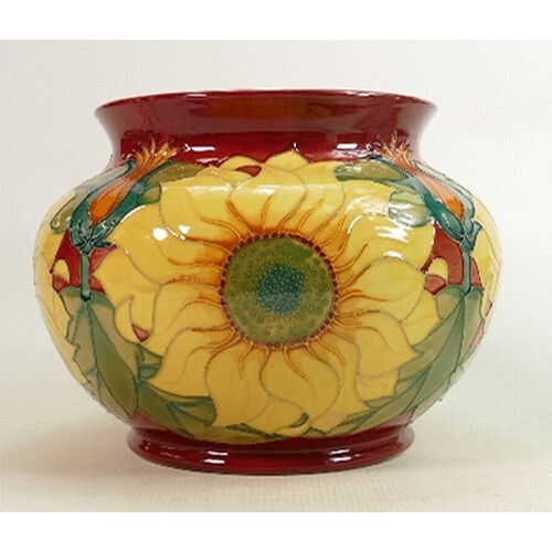 Moorcroft vase or jardiniere Inca pattern: Measures 20cm x 2...