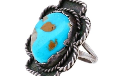 NAVAJO MANNER STERLING SILVER AND TURQUOISE RING