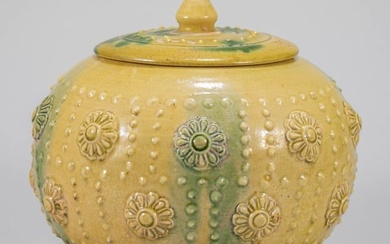 Northern Qi Yellow Glazed Three Color Cap Jar