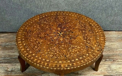 Orientalist tea table in noble wood marquetry