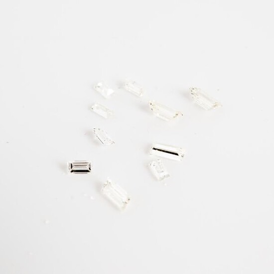 Pack of 10 baguette diamonds on paper totaling 1 ct approx.