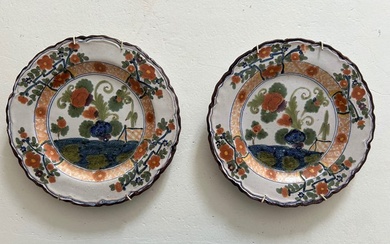 Plate (2) - Faenza decorazione garofano - Ceramic