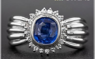Platinum - Ring - 1.70 ct Sapphire - 0.27ct Diamonds