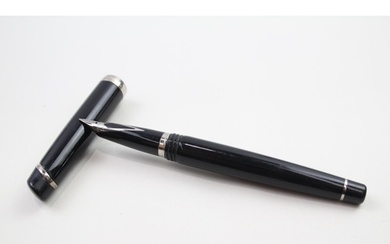 SHEAFFER Imperial Black Cased Fountain Pen w/ 14ct White Gol...