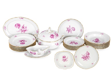 Service de table pour 6 personnes 24 pièces Décor floral violet Meissen 1er choix Comprenant...
