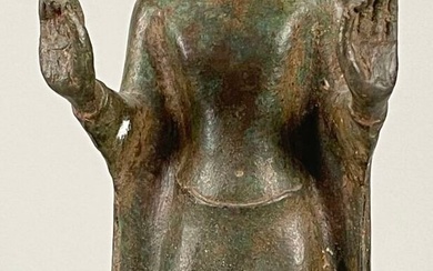 Statuette de bouddha en bronze, debout avec... - Lot 97 - Audap & Associés