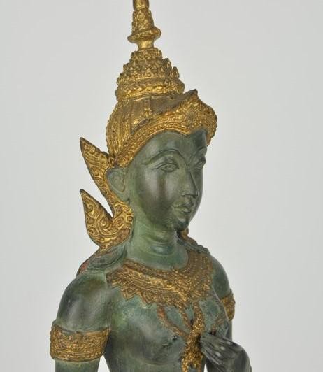 Statuette depicting temple guard
