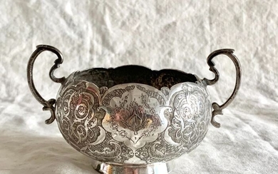 Sugar bowl - Hand engraved - museum quality - .840 silver - Master silversmith - Iran - Early 20th century