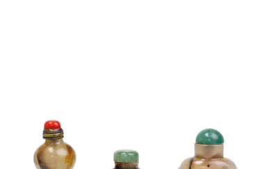 Three Chinese chalcedony agate snuff bottles Mid - late Qing dynasty Comprising:...