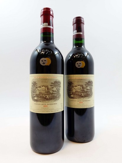 2 bouteilles CHÂTEAU LAFITE ROTHSCHILD 1999 1er GC Pauillac (étiquettes léger fanées