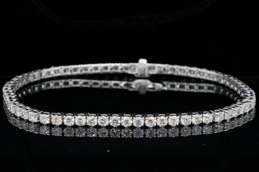 5.50ctw SI1-SI2/G-H Diamond and 18K Tennis Bracelet