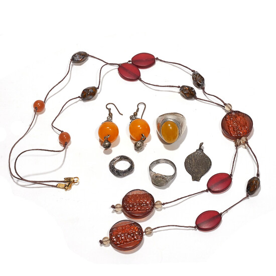 (7pc) SILVER, AMBER, & OTHER JEWELRY