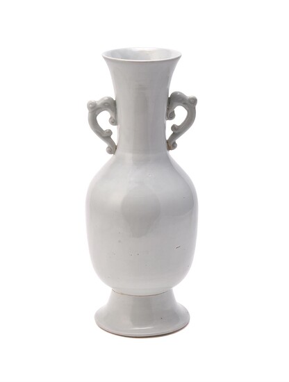 A Chinese qingbai-glazed vase