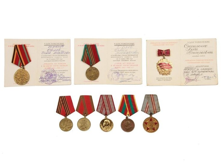 A GROUP OF SOVIET MEDALS AND AWARDS
