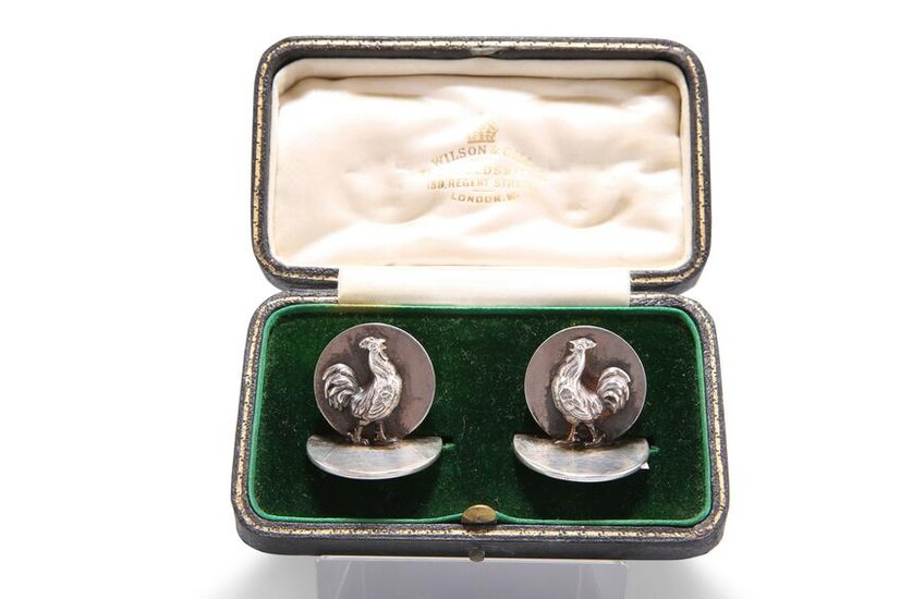 A PAIR OF EDWARDIAN SILVER MENU HOLDERS, by Sampson