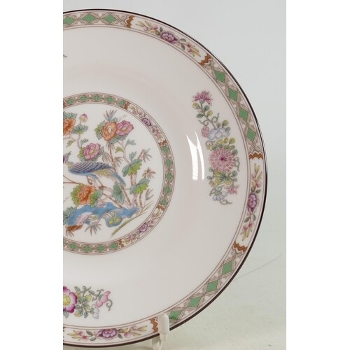 A collection of Wedgwood Kutani Crane dinner ware: Comprisin...
